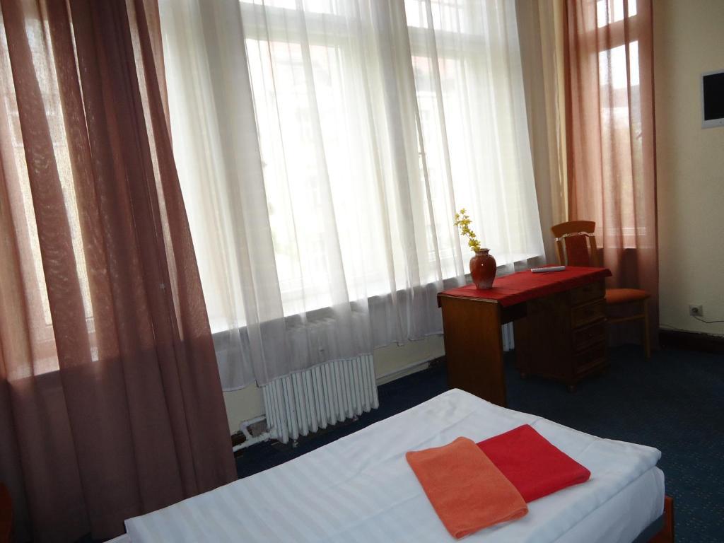 Hotel-Pension Insel Rugen เบอร์ลิน ห้อง รูปภาพ